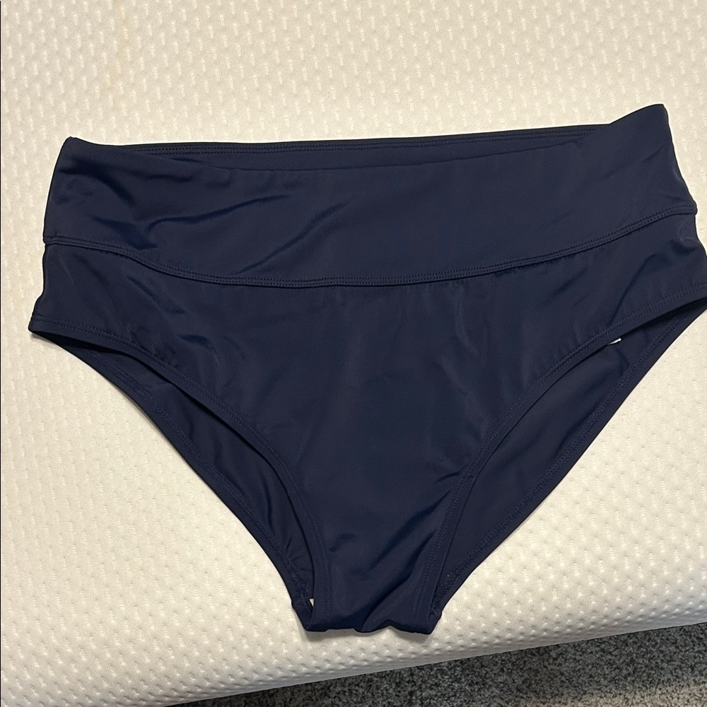 Denim&Co Size 10 Navy Blue Swim Bottoms
